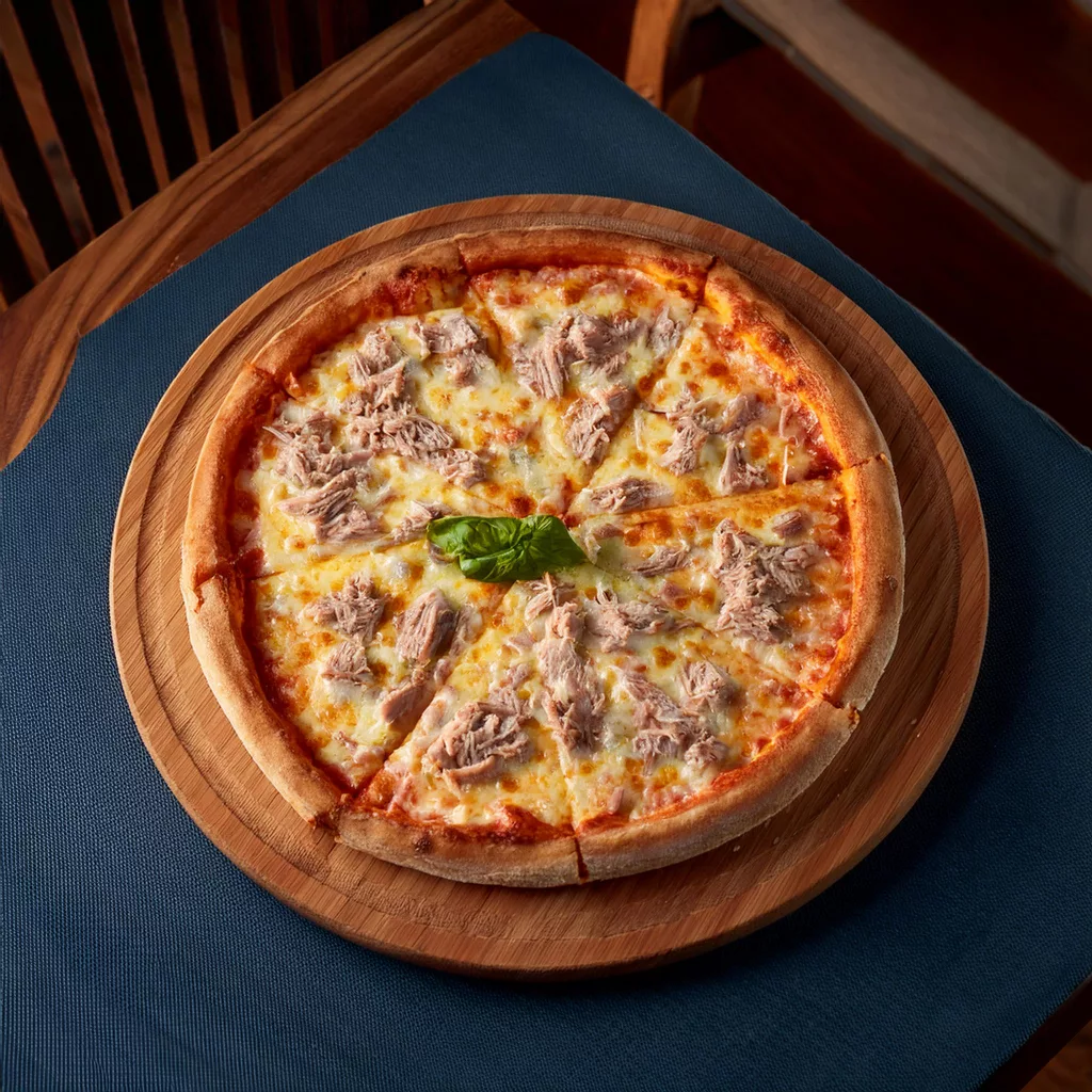 Pizza de atún